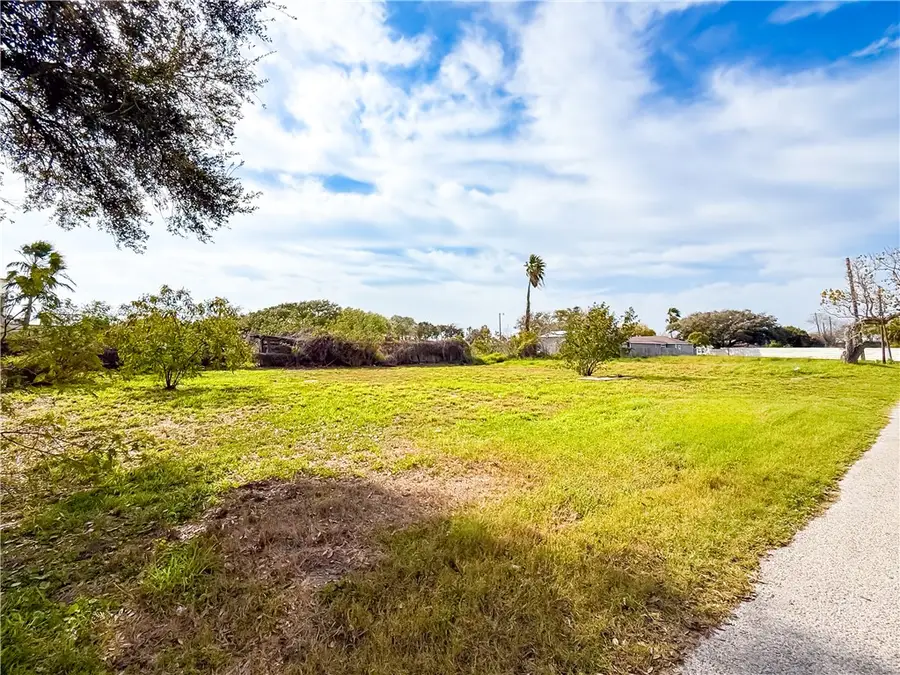 437 Judie, Corpus Christi, TX 78418 - Image #3