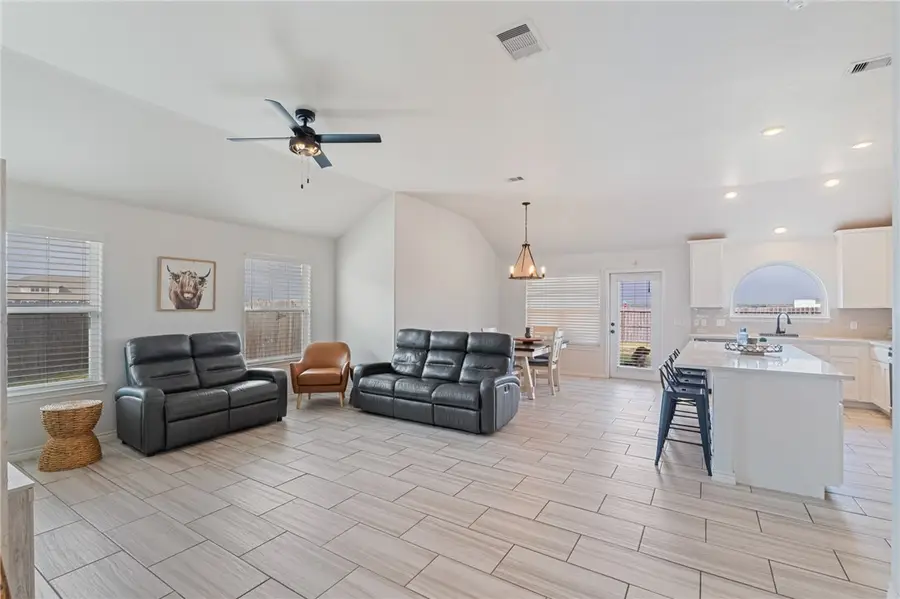 1294 Thames Chase Drive, Corpus Christi, TX 78415 - Image #3