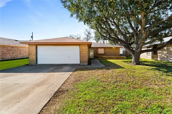 8125 Douglas Drive, Corpus Christi, TX 78409