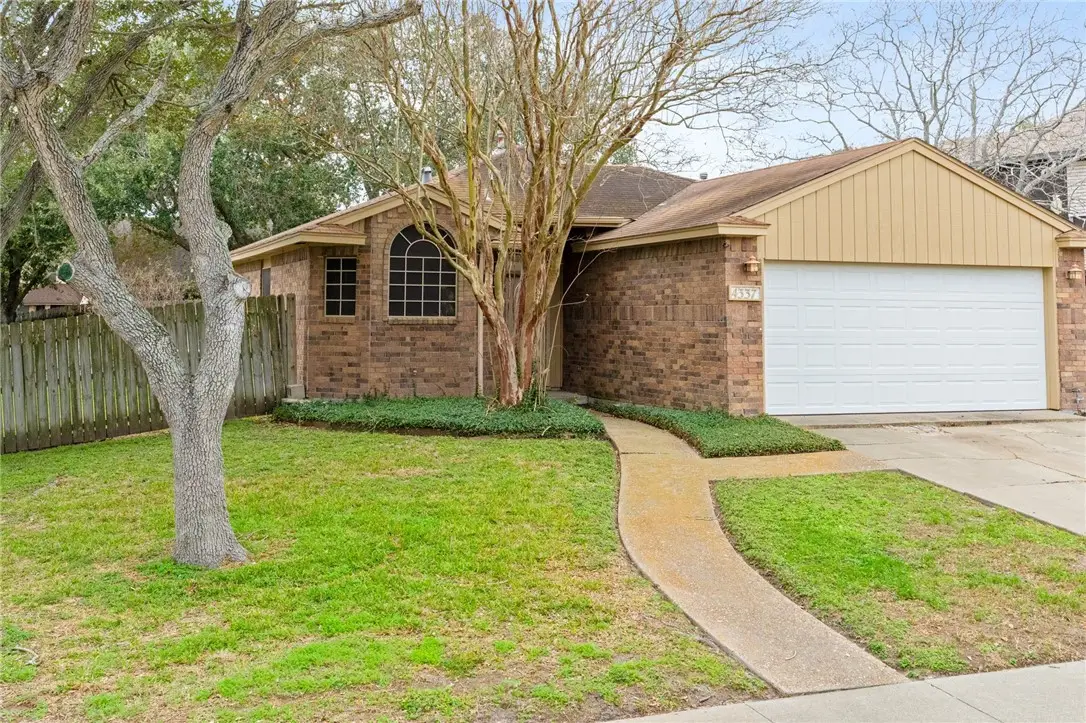 4337 Beaver Creek Drive, Corpus Christi, TX 78413 - Image #1