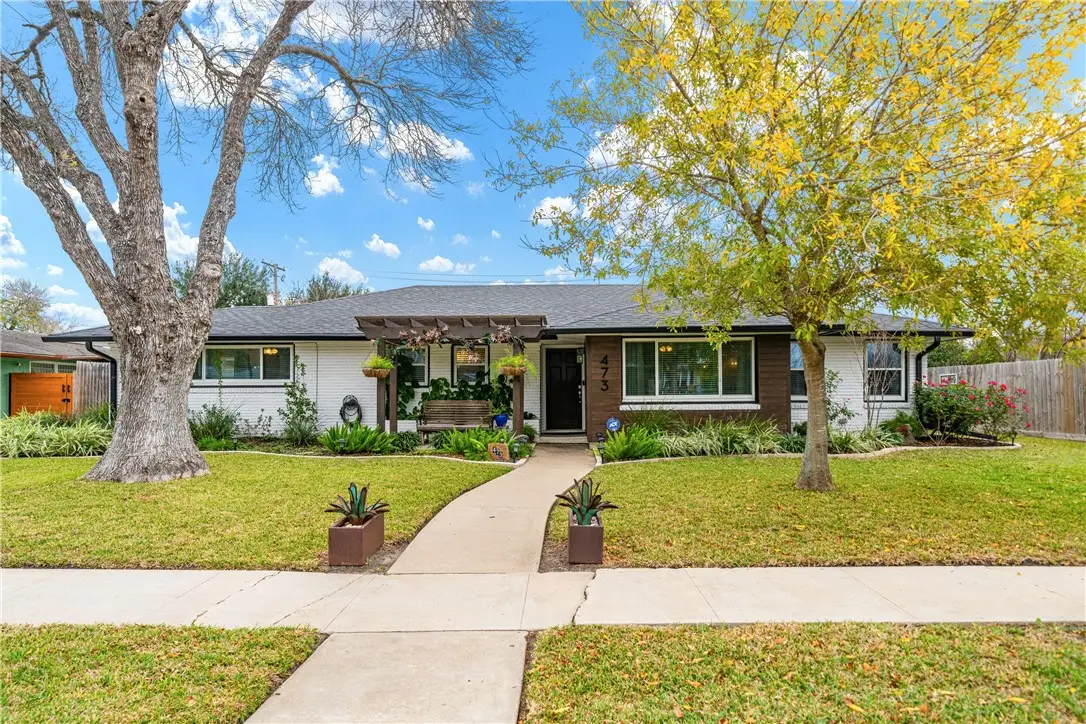 473 Barracuda Place, Corpus Christi, TX 78411 - Image #1