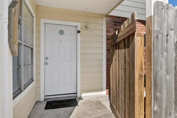 1011 Ennis Joslin Road #107, Corpus Christi, TX 78412