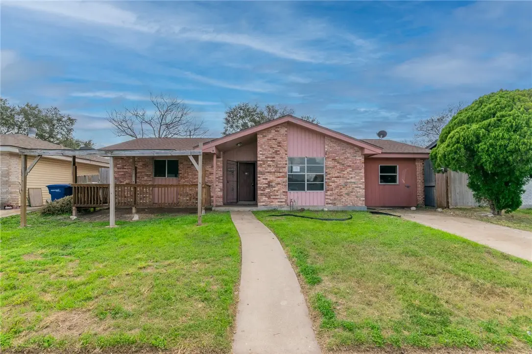 6205 Birchwood Drive, Corpus Christi, TX 78412 - Image #1