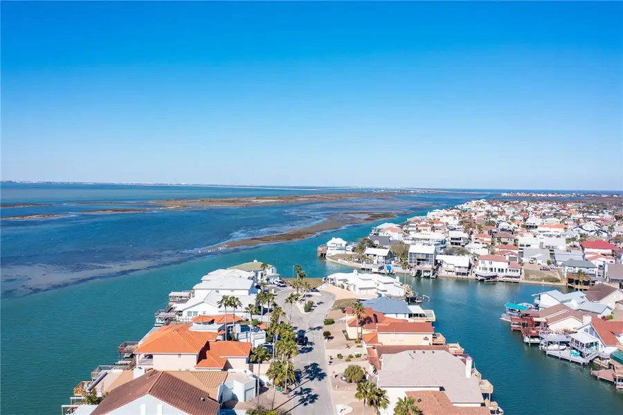 15229 Isabella Court, Corpus Christi, TX 78418 - Image #2