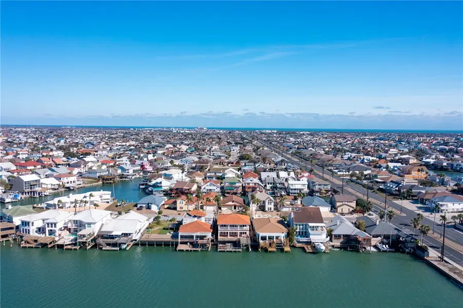 15229 Isabella Court, Corpus Christi, TX 78418 - Image #3