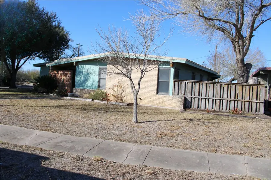 740 Santa Clara Drive, Kingsville, TX 78363 - #2
