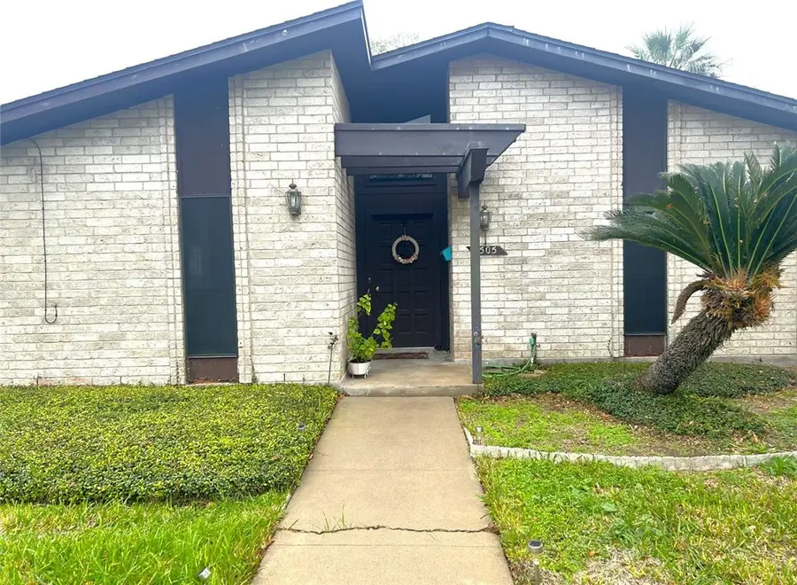4505 Cobblestone, Corpus Christi, TX 78411 - Image #3