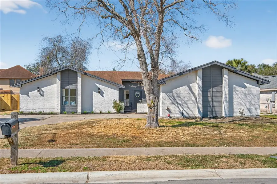 4401 Wood River Drive, Corpus Christi, TX 78410 - Image #2