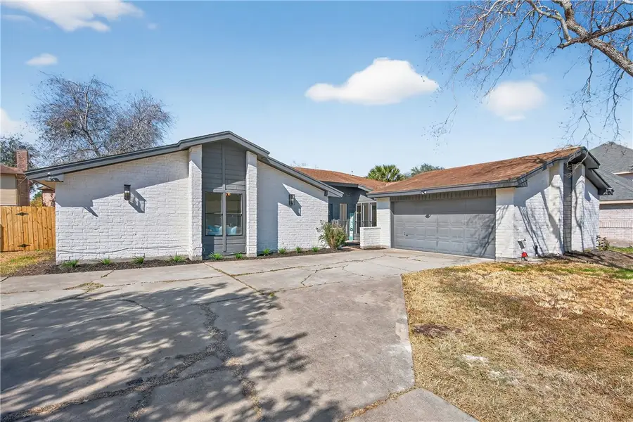 4401 Wood River Drive, Corpus Christi, TX 78410 - Image #3