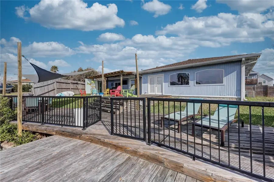 111 Caribbean Drive, Corpus Christi, TX 78418 - Image #3