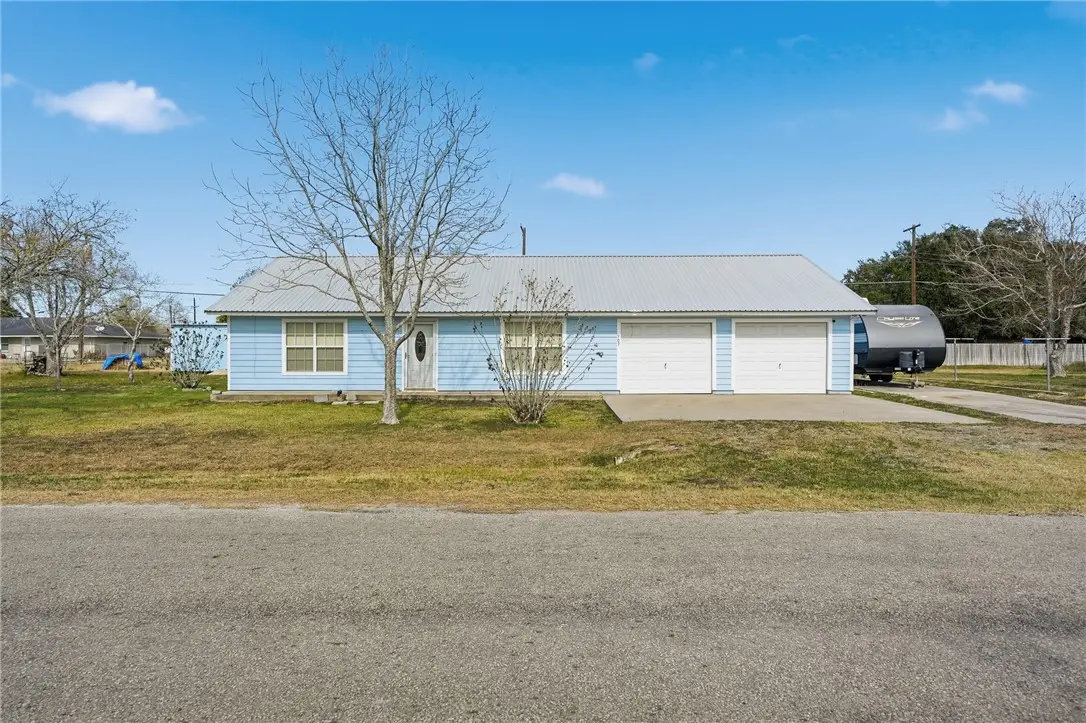 907 Burton Street, Woodsboro, TX 78393 - #1