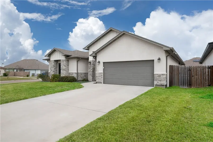 1718 Antoinette Drive, Corpus Christi, TX 78418 - #3