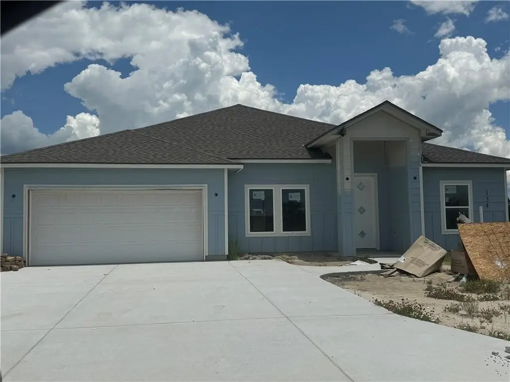 134 Heritage Park Drive, Rockport, TX 78382 - Image #1