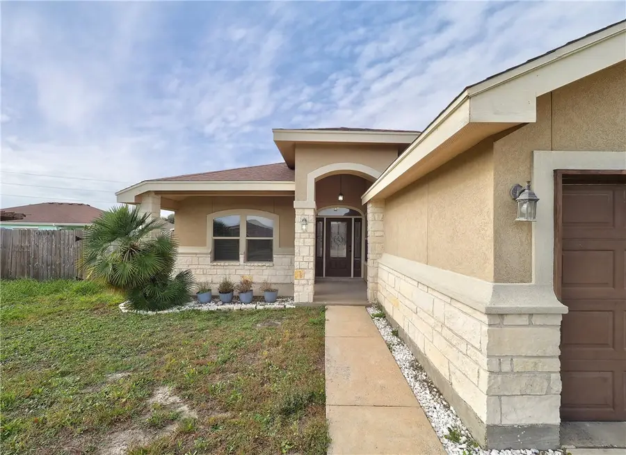 1125 Fallow Lane, Corpus Christi, TX 78418 - Image #2