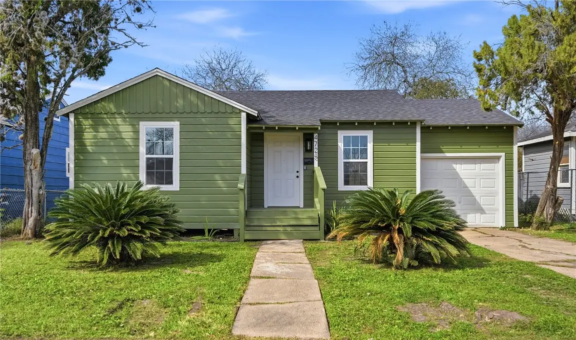 4725 Hamlett Drive, Corpus Christi, TX 78415 - Image #1