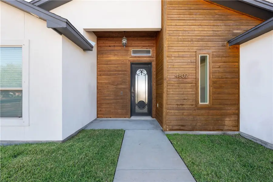 4802 Del Paseo Street, Corpus Christi, TX 78411 - Image #3