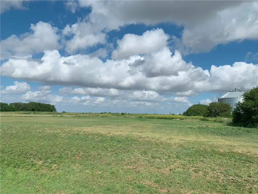8 Compress Rd, Taft, TX 78390 - #2