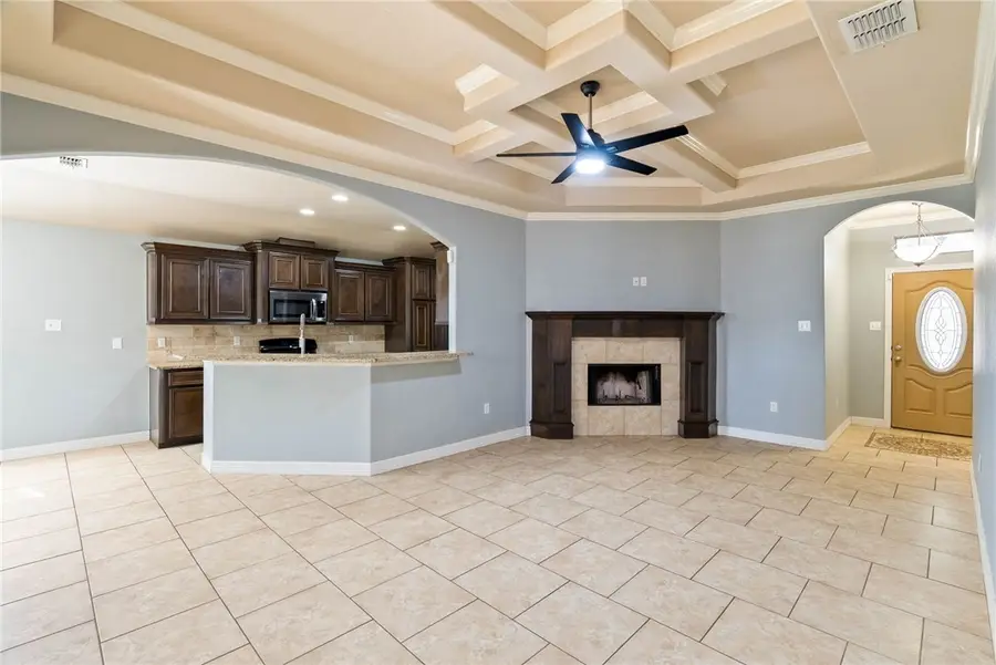 2637 Date Palm Drive, Corpus Christi, TX 78418 - #3