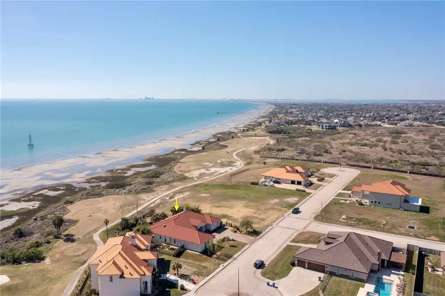 112 Baypoint Drive, Portland, TX 78374 - Image #2