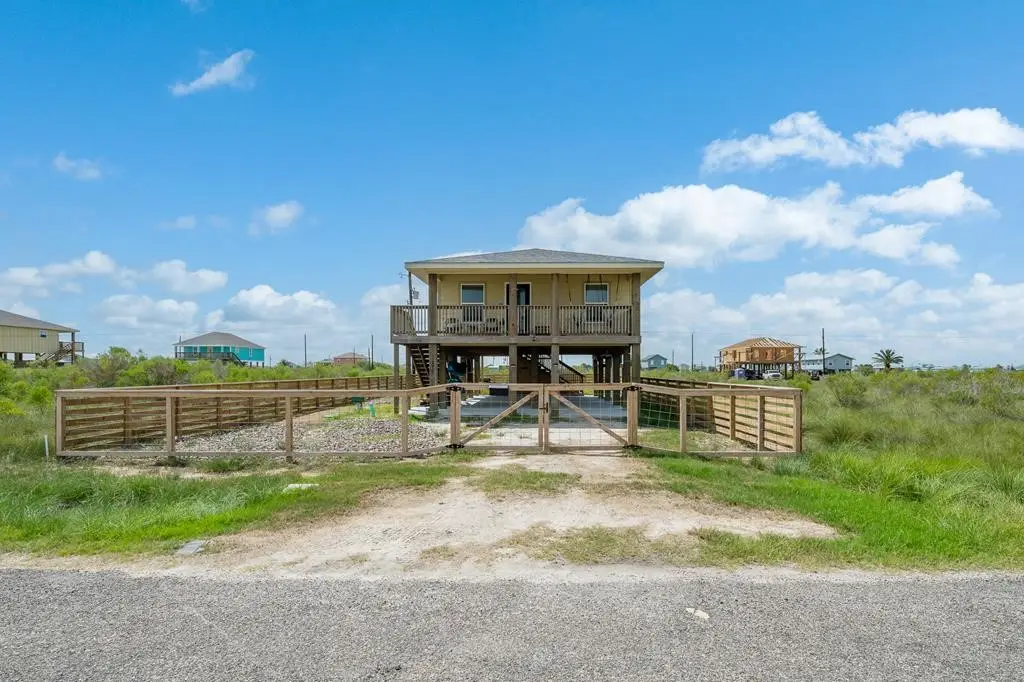 377 W Misty Oak Lane, Rockport, TX 78382 - #1