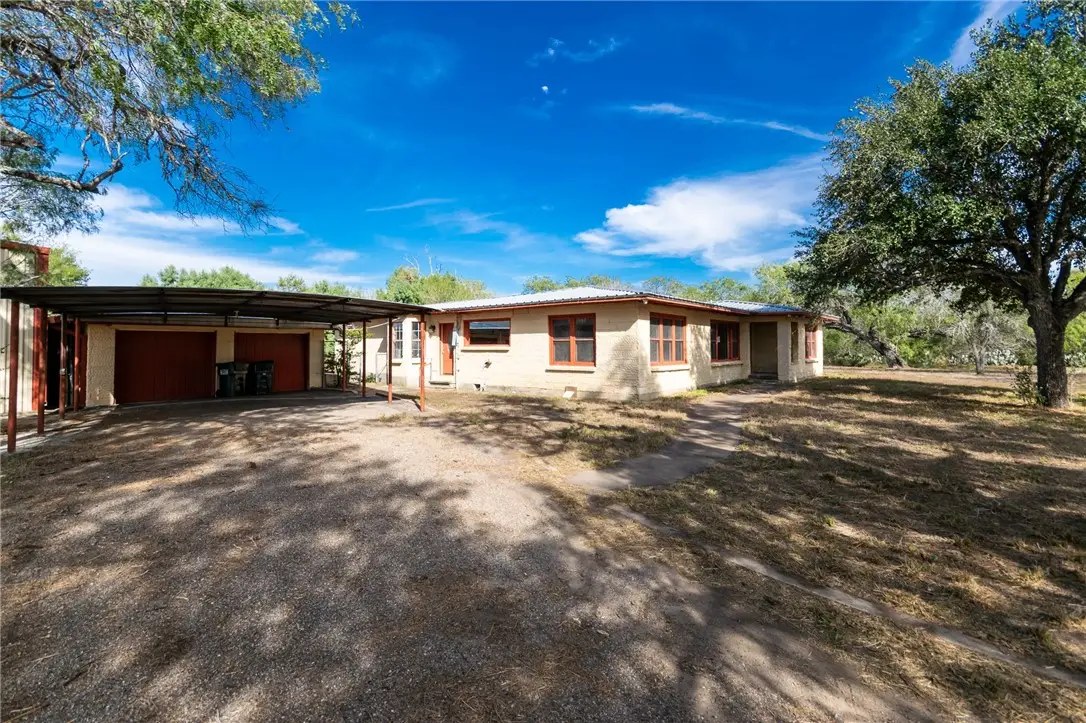 3867 Highway 59, George West, TX 78022 - #1