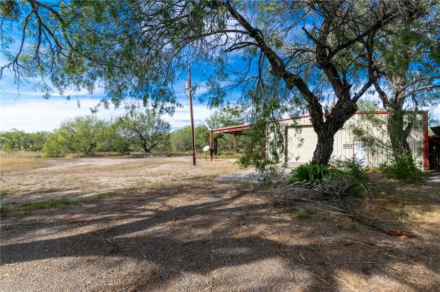 3867 Highway 59, George West, TX 78022 - #3