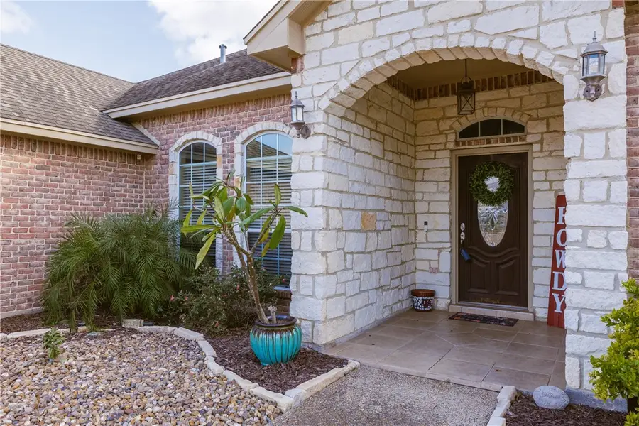 4146 Cross River Drive, Corpus Christi, TX 78410 - Image #2
