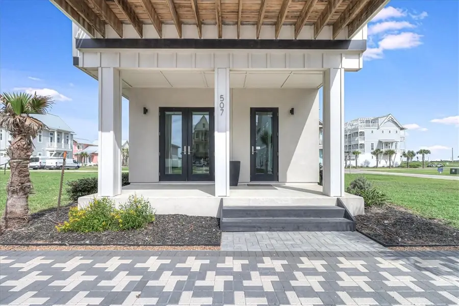 507 Sunrise Avenue, Port Aransas, TX 78373 - Image #2