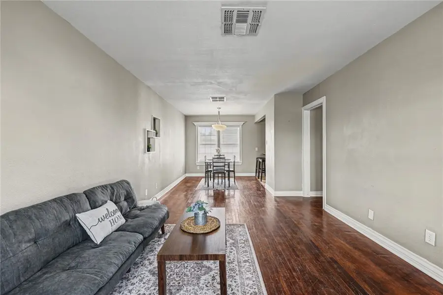 1010 Catalina, Corpus Christi, TX 78411 - Image #3