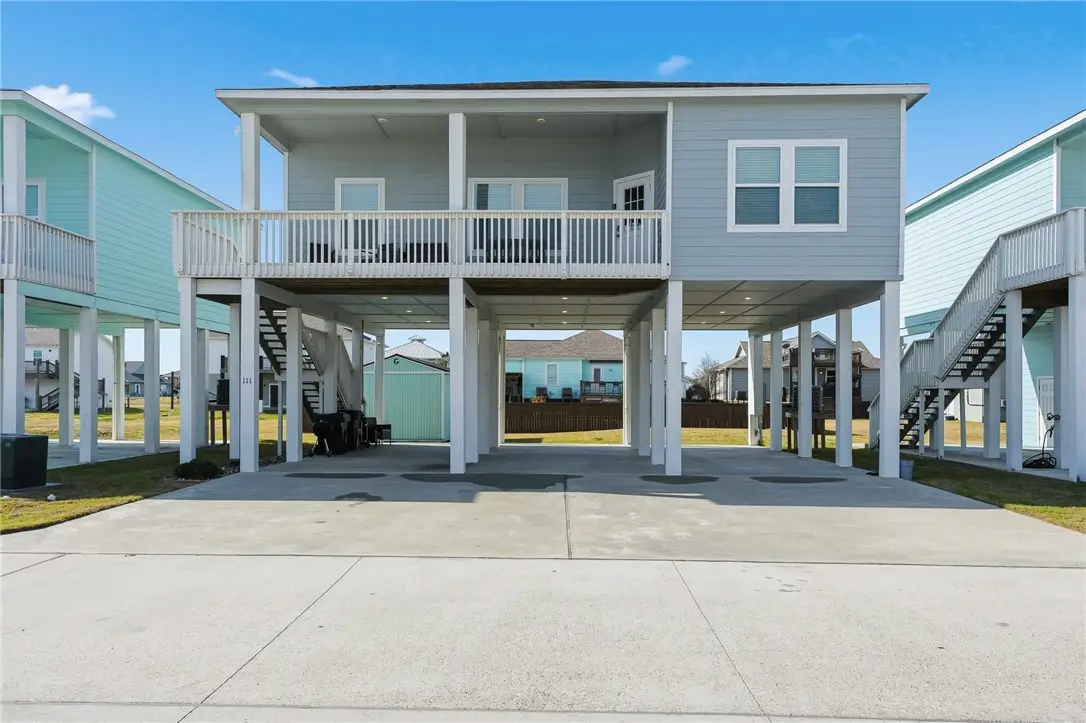 111 Paradise Drive, Rockport, TX 78382 - #1