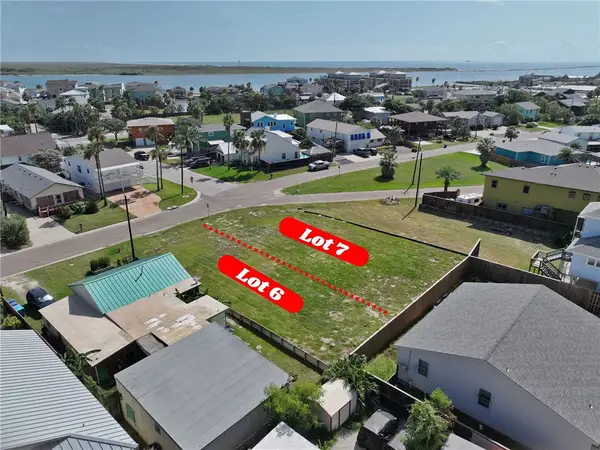 426 Tarrant Avenue, Port Aransas, TX 78373