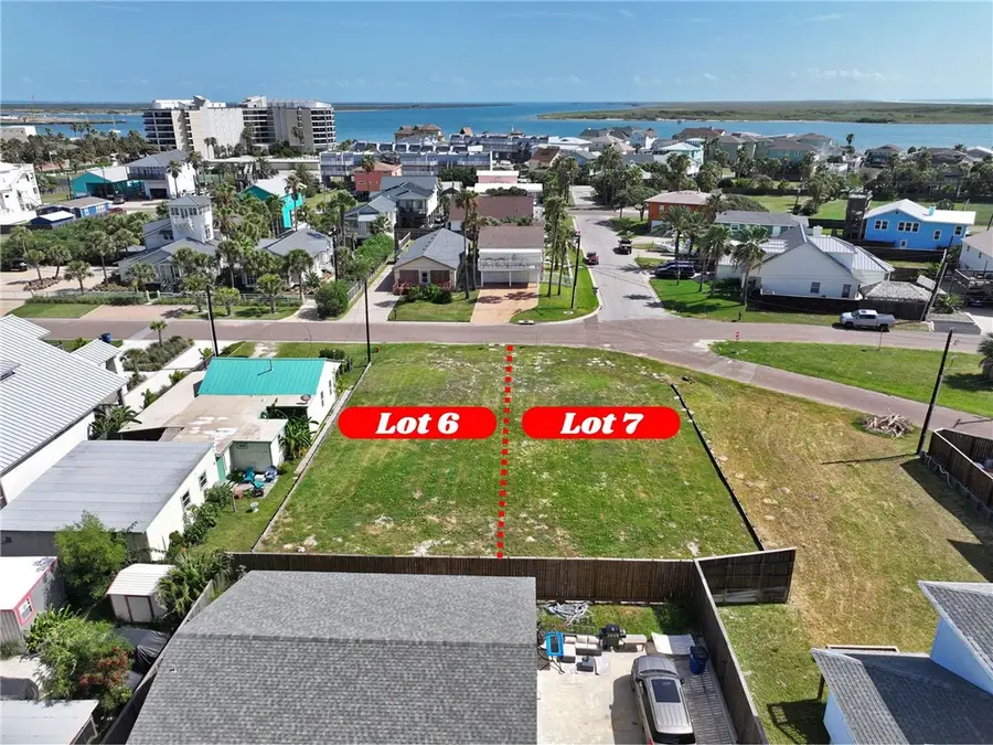 426 Tarrant Avenue, Port Aransas, TX 78373 - Image #2