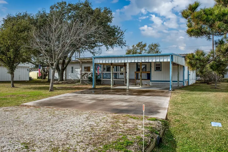113 Sherry Street, Port Oconnor, TX 77982 - #2
