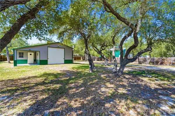 319 N Traylor, Rockport, TX 78382