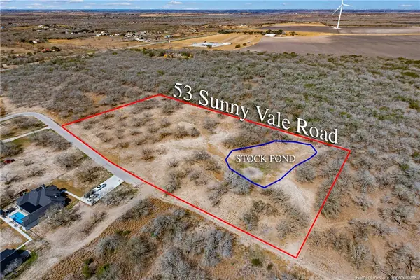 53 Sunny Vale, Mathis, TX 78368