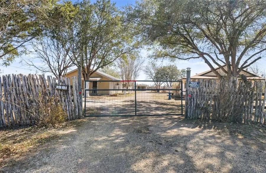 310 & 312 E Sullivan Street, Skidmore, TX 78389 - #2