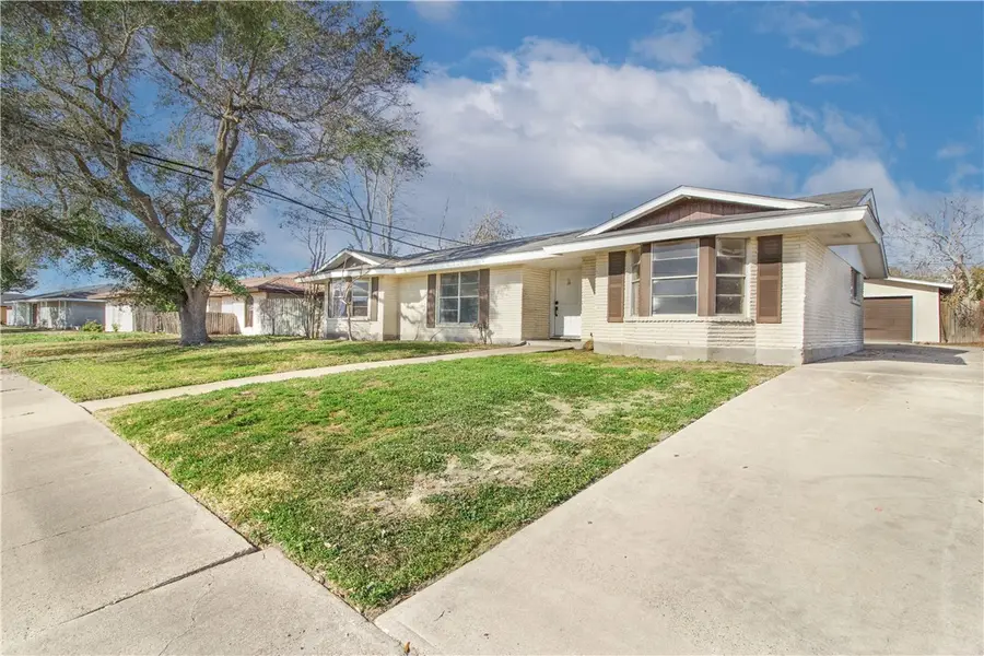 5305 Surrey, Corpus Christi, TX 78415 - Image #2