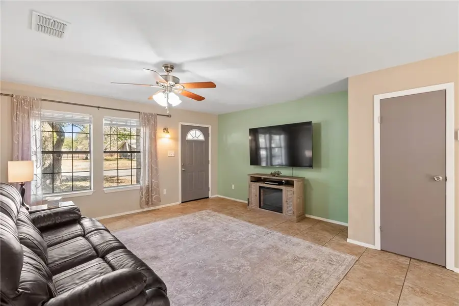 111 Bayleaf Ln, Rockport, TX 78382 - Image #3