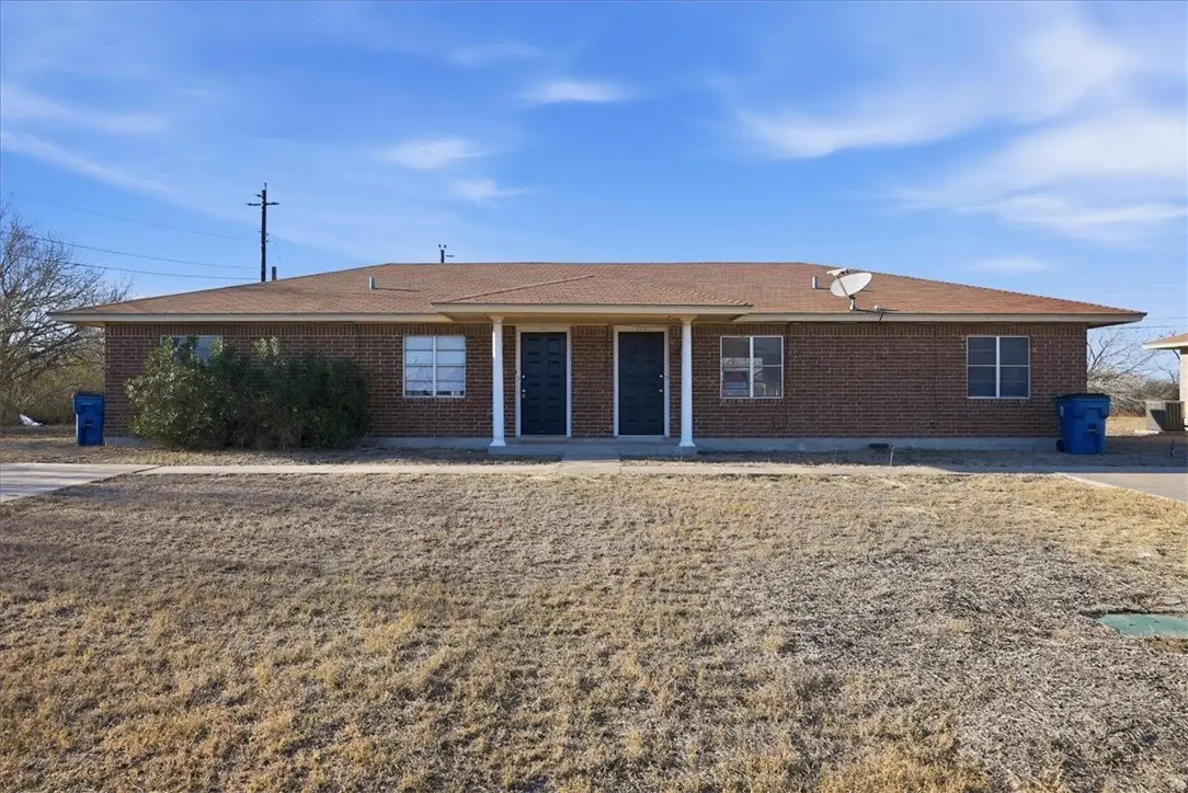 126 Kerry Drive, George West, TX 78022 - #1