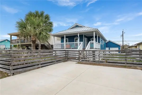 512 S Station Street, Port Aransas, TX 78373