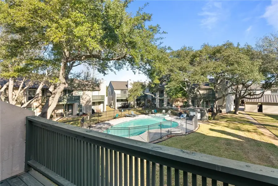 302 Saint Andrews Street #J-101, Rockport, TX 78382 - #3