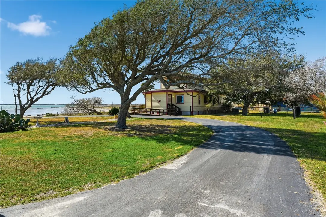 201 Copano Bay Drive, Bayside, TX 78340 - #1