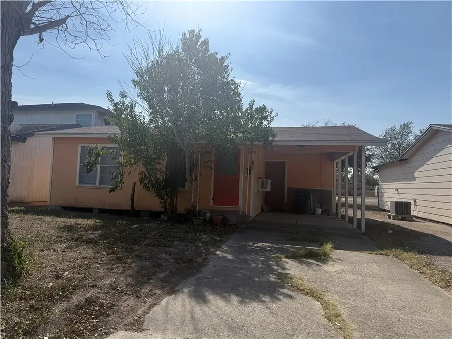 708 Louis Street, Alice, TX 78332 - #2