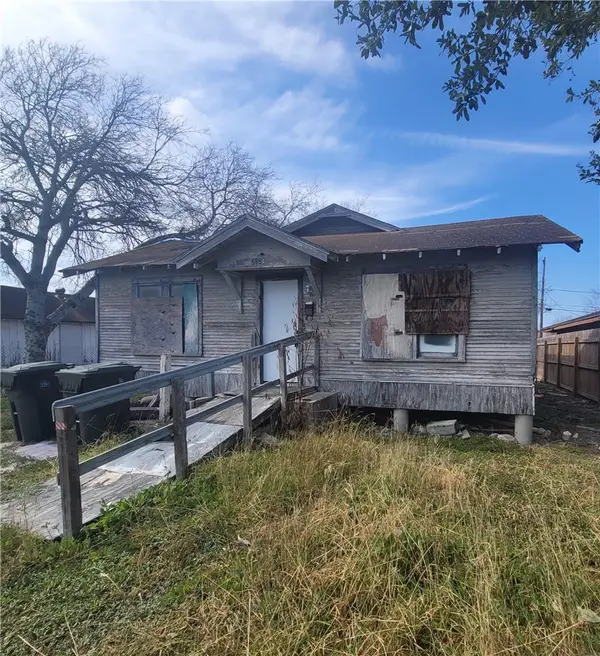 2921 Sabinas Street, Corpus Christi, TX 78405
