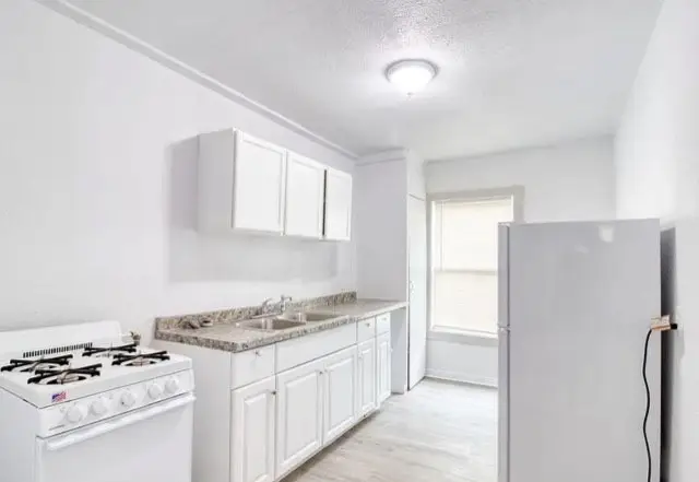 1002 23rd Street, Corpus Christi, TX 78405 - #3