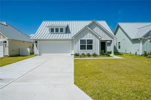 1013 St Croix Drive, Rockport, TX 78382