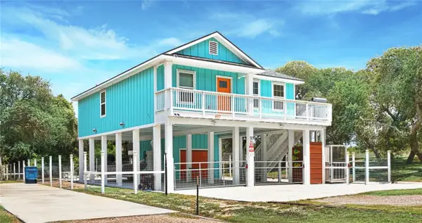 607 Huisache Lane, Ingleside on the Bay, TX 78362