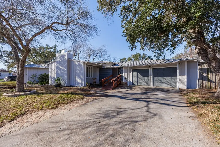 702 Texas Avenue, Corpus Christi, TX 78404 - #2