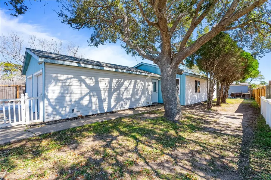 2001 Sunnycrest Street, Corpus Christi, TX 78418 - #2