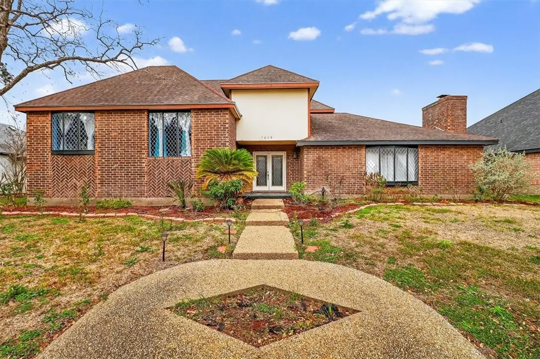 7009 Chiswick Drive, Corpus Christi, TX 78413 - #1